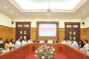 Bộ trưởng khích lệ HOSE sớm hoàn thành “nhà mới”